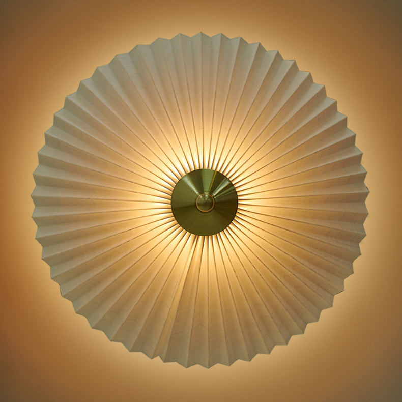 Luxury Pleated White Gold Table Lamp