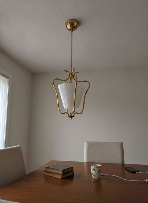 OSTRELLA Natural Shell Pendant Light