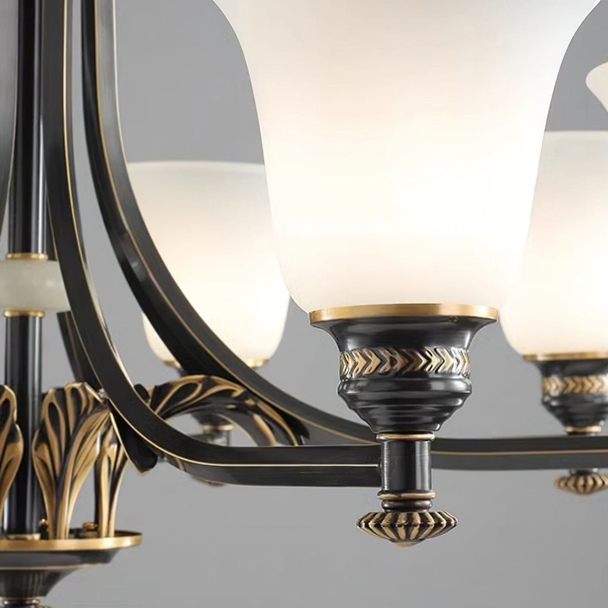 NOTTURNO Black & Frosted Glass Chandelier
