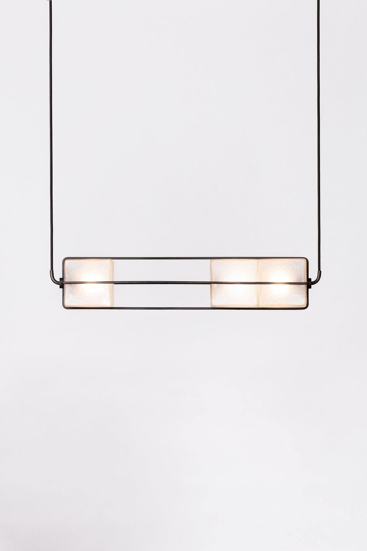 GHIACCIO Sandblasted Glass Cube Chandelier
