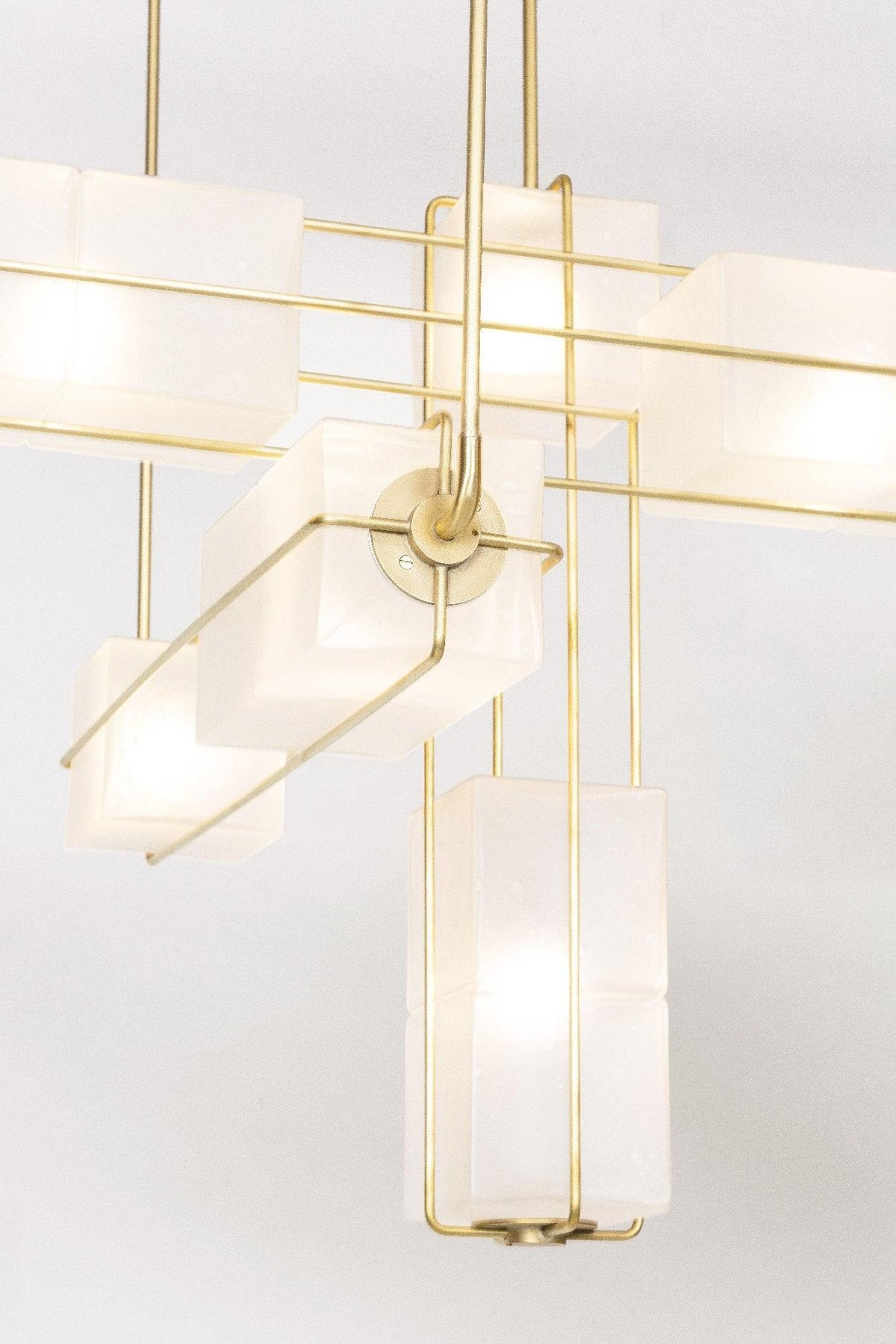 GHIACCIO Sandblasted Glass Cube Chandelier