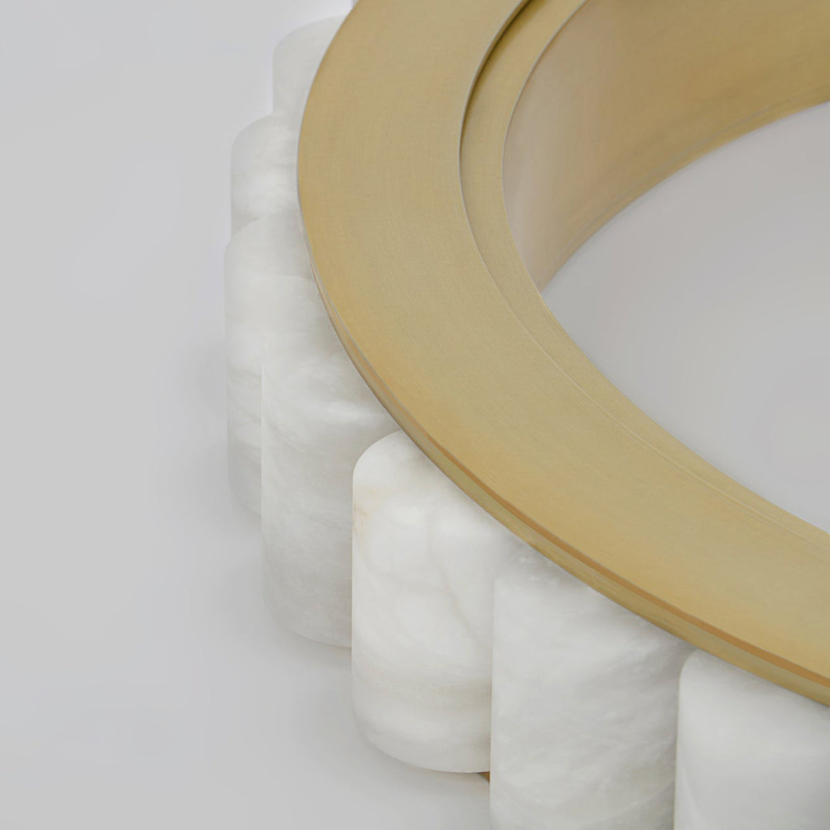 GHIERA Alabaster Ring LED Chandelier