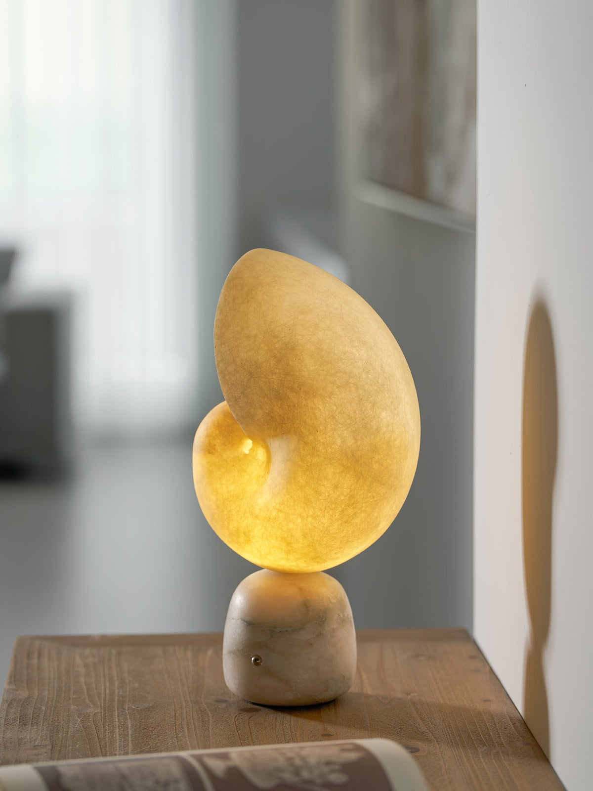 Conch Alabaster Table Lamp