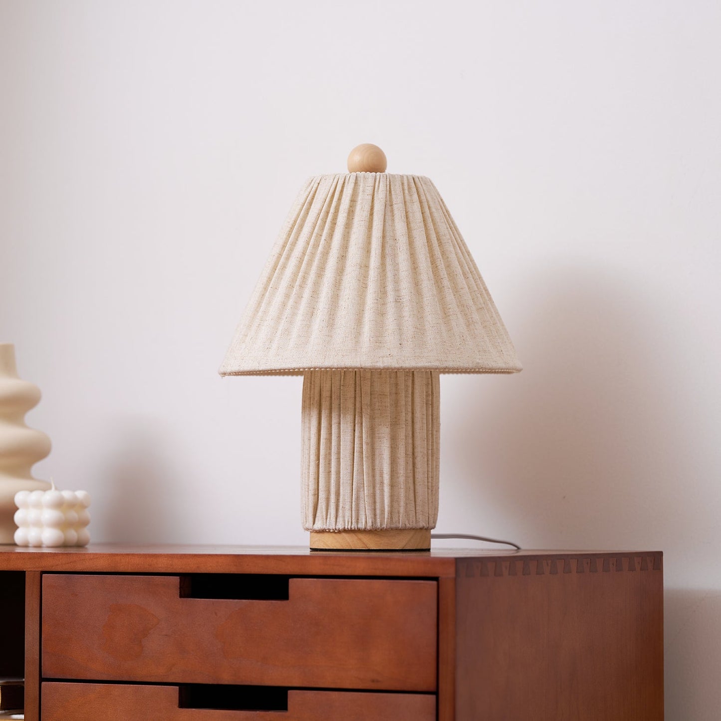Élanora™ Pleated Linen Table Lamp