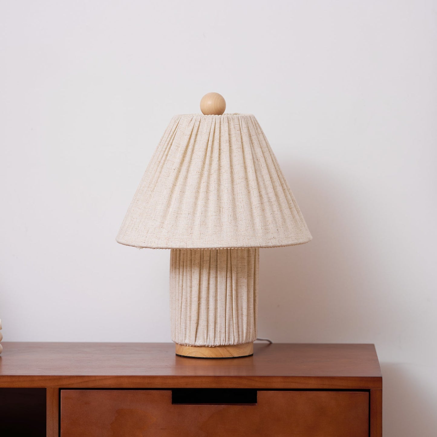 Élanora™ Pleated Linen Table Lamp