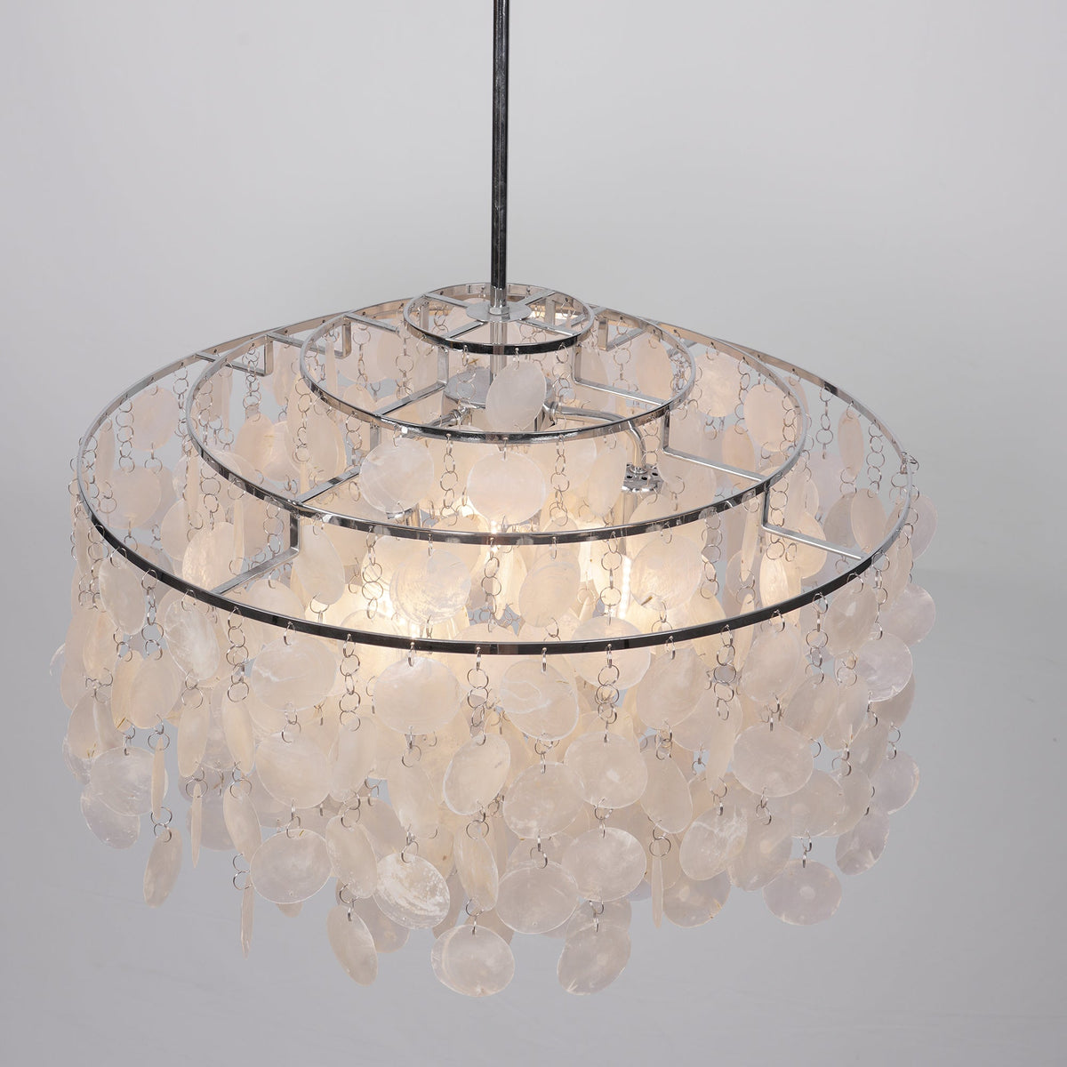 COQUILLE Tiered Shell Chandelier