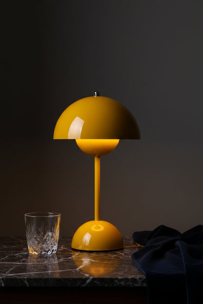 Flowerpot Portable Table Lamp