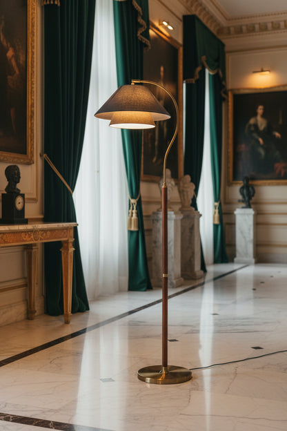 Hands Garner Floor Lamp
