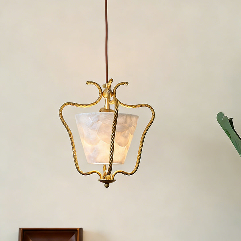 OSTRELLA Natural Shell Pendant Light