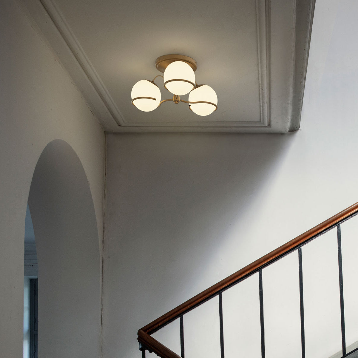 Sphere Ceiling Lamp
