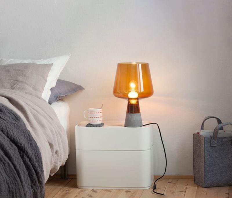 Leas Glass Table Lamp