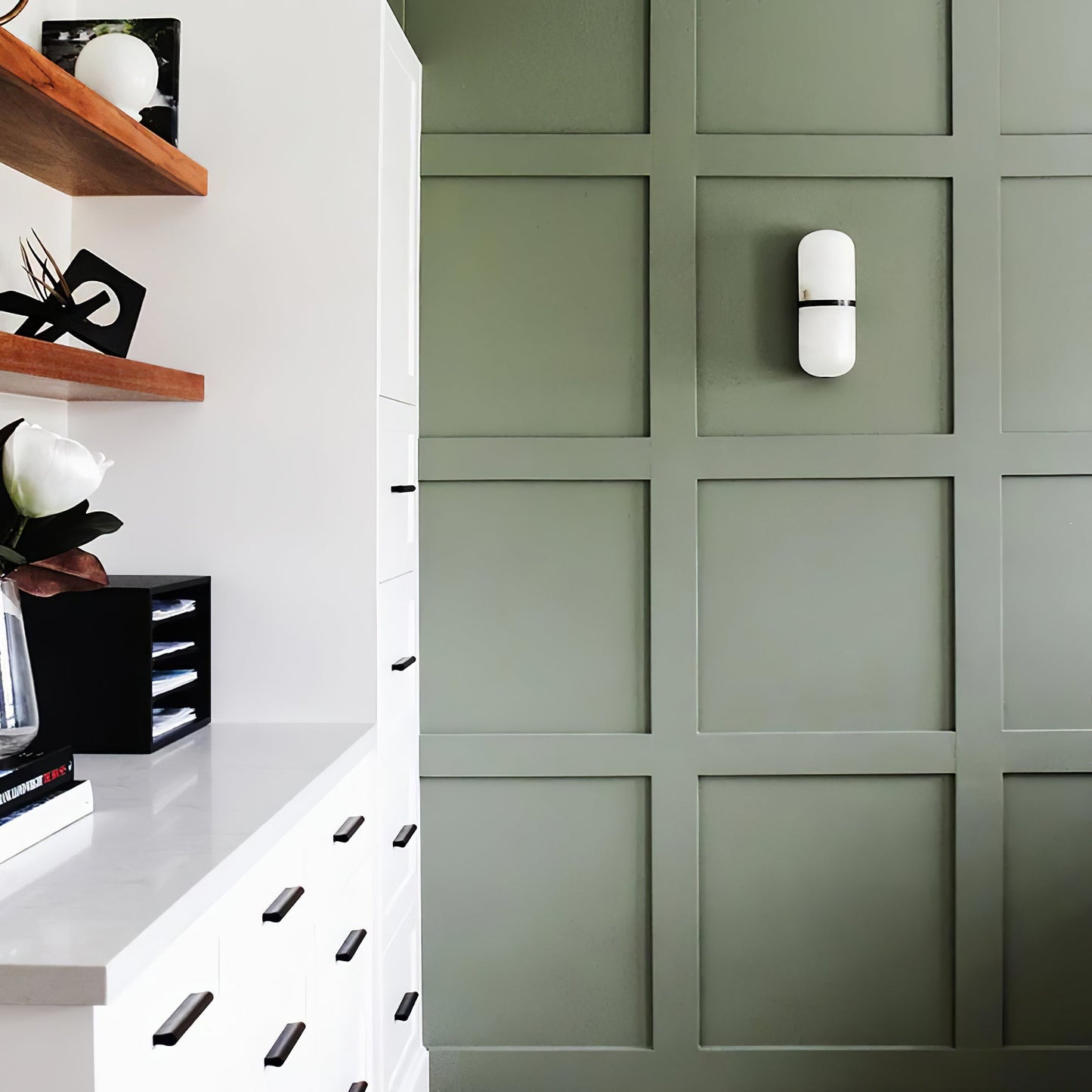 Capsule Alabaster Wall Light