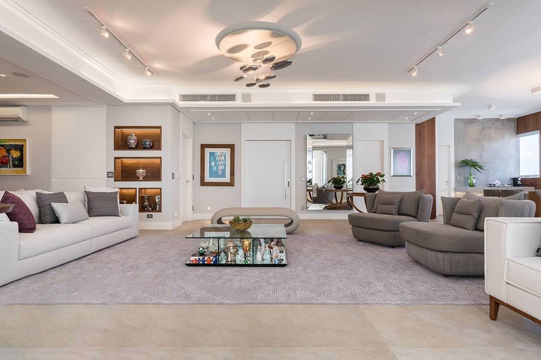 NIMBUS Floating Pebble Ceiling Light