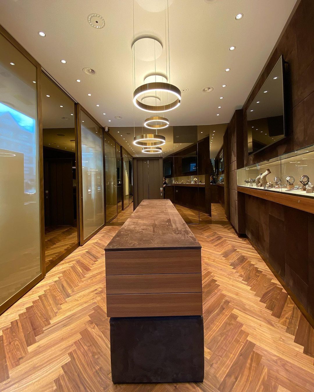 Mito Aura  Pendant Light