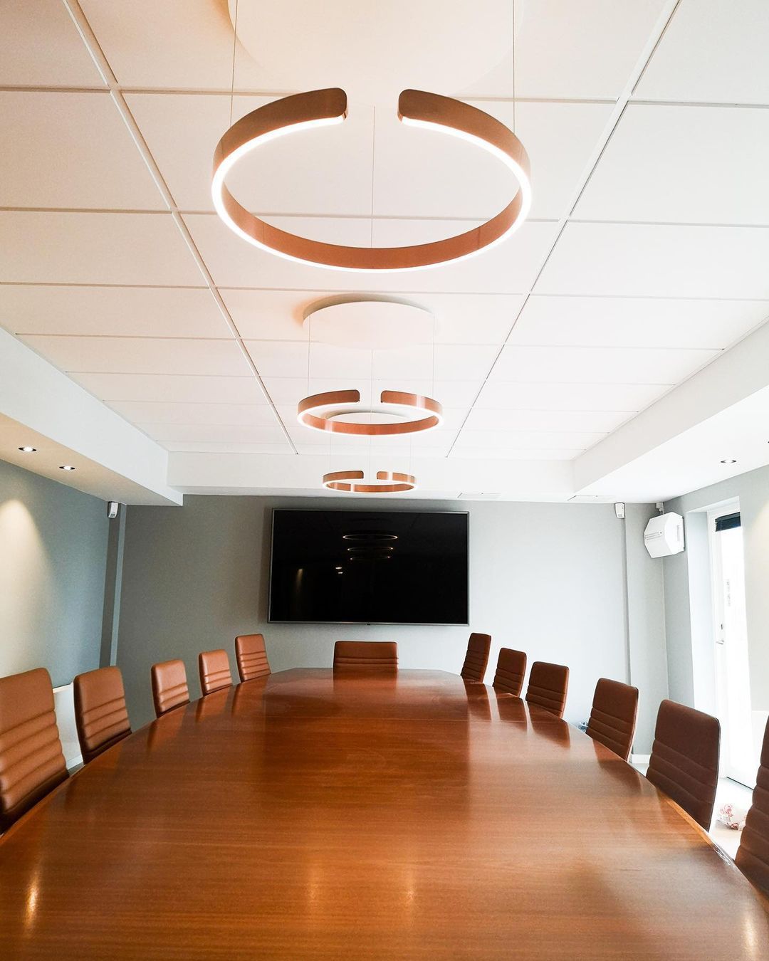Mito Aura  Pendant Light