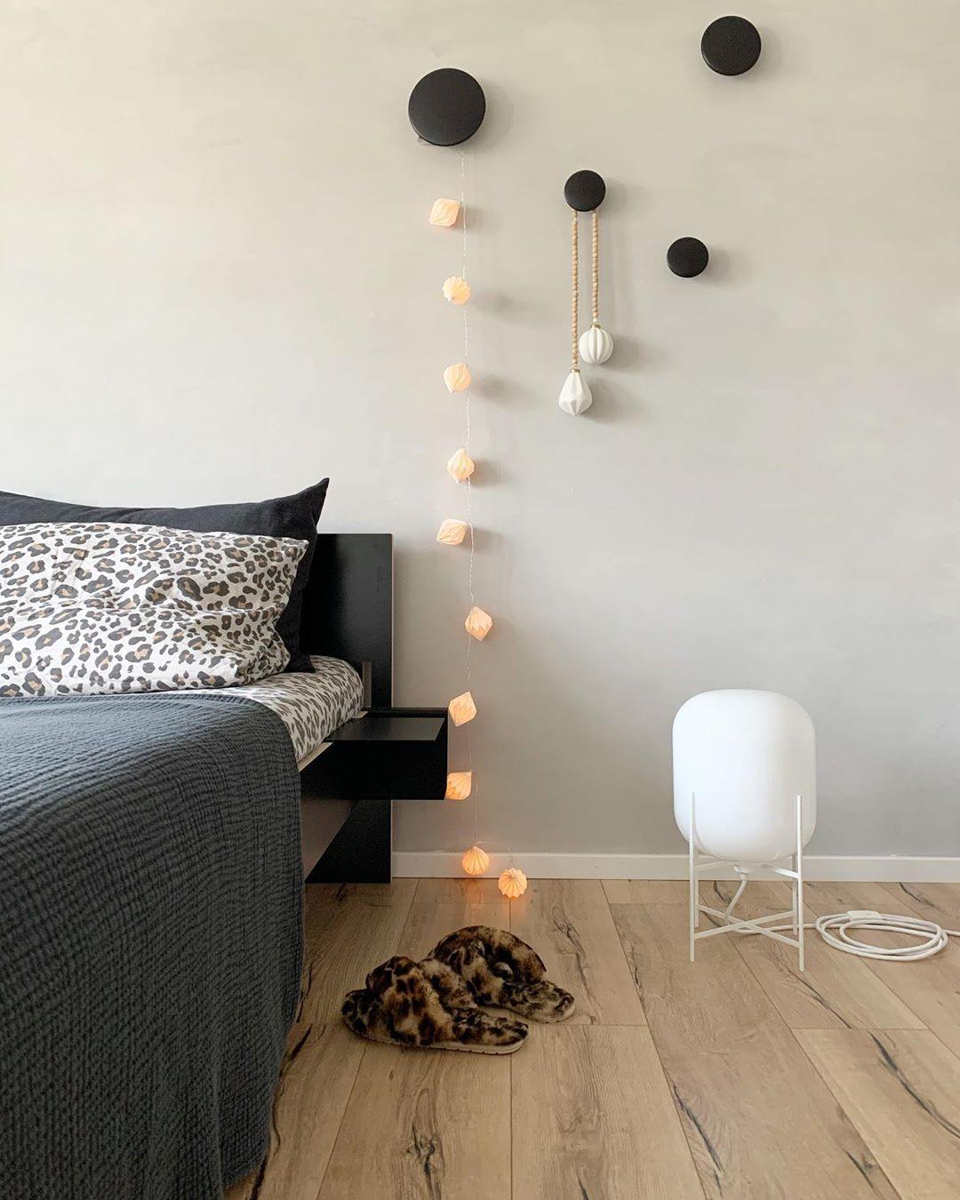 Oda Table Lamp