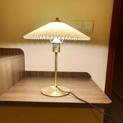 Luxury Pleated White Gold Table Lamp