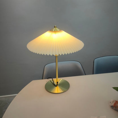 Luxury Pleated White Gold Table Lamp