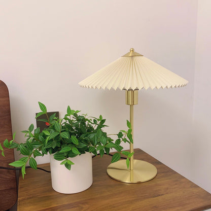 Luxury Pleated White Gold Table Lamp
