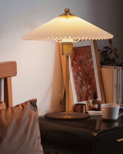 Luxury Pleated White Gold Table Lamp
