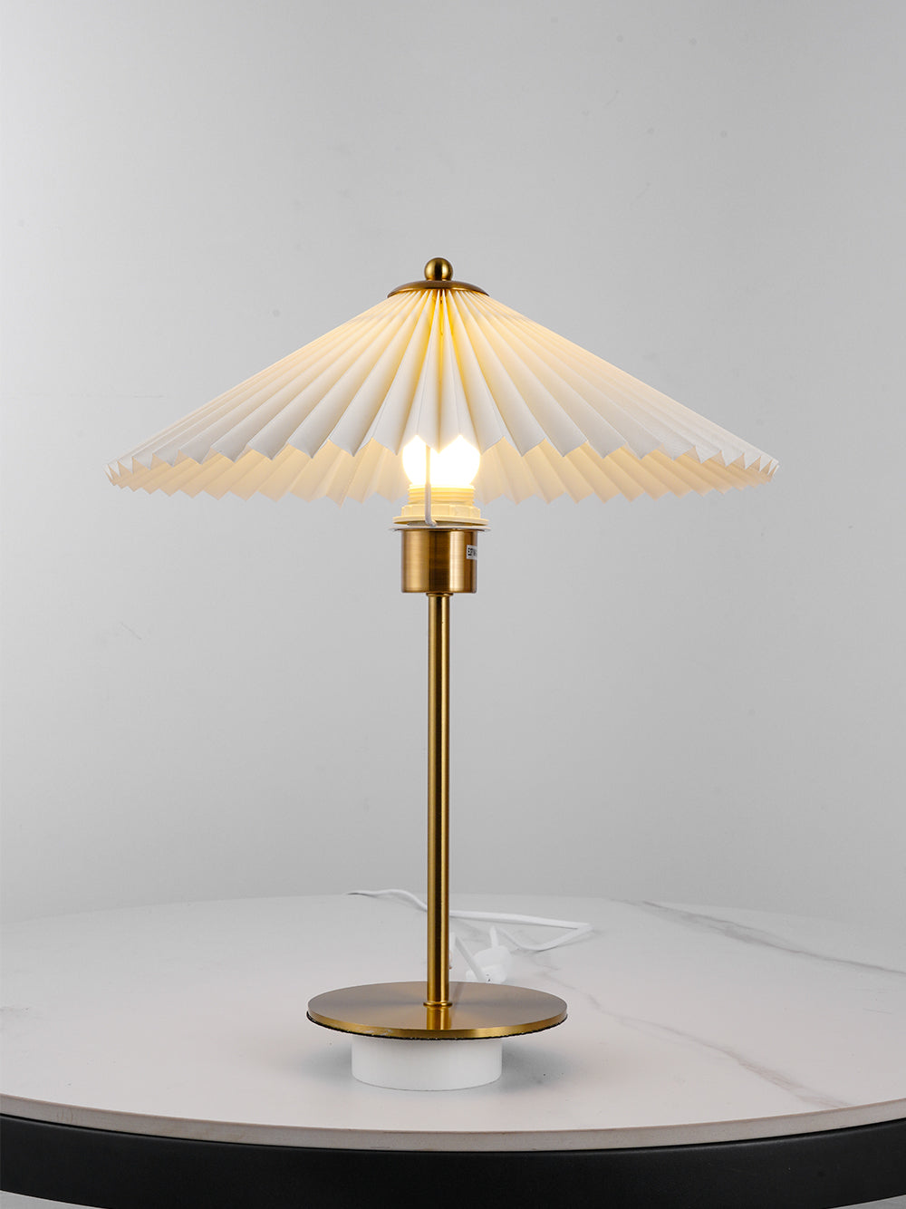 Luxury Pleated White Gold Table Lamp