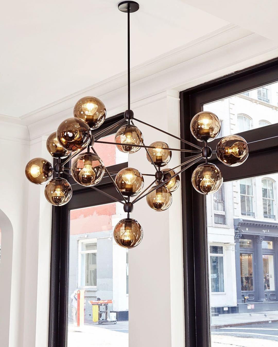 PERLAGE Glass Globe Cluster Chandelier