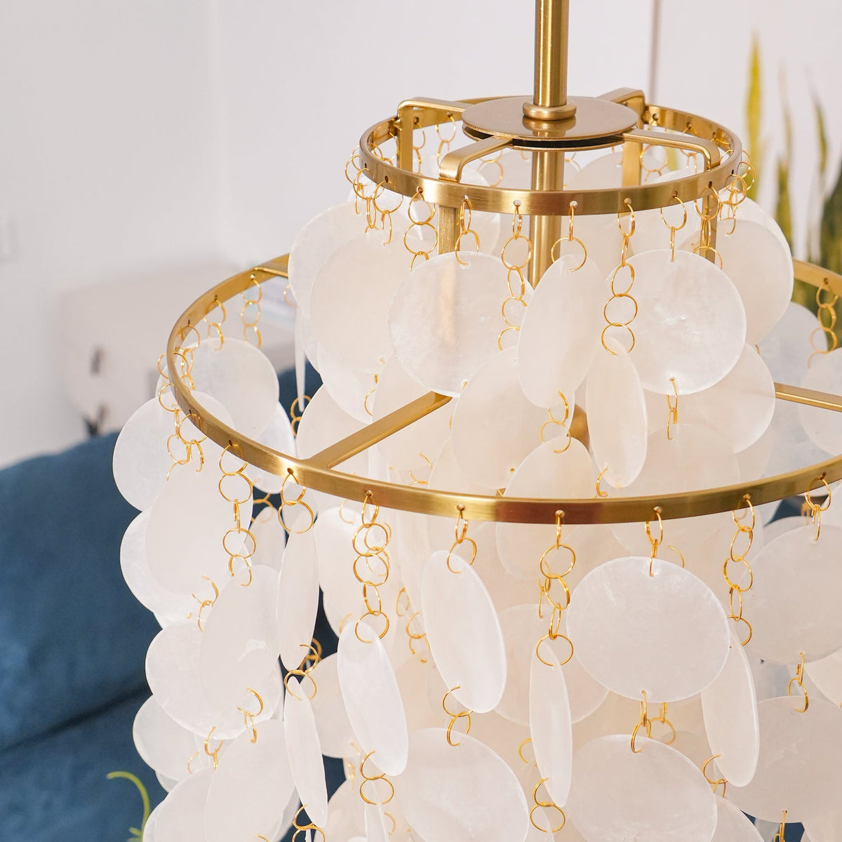 COQUILLE Tiered Shell Chandelier