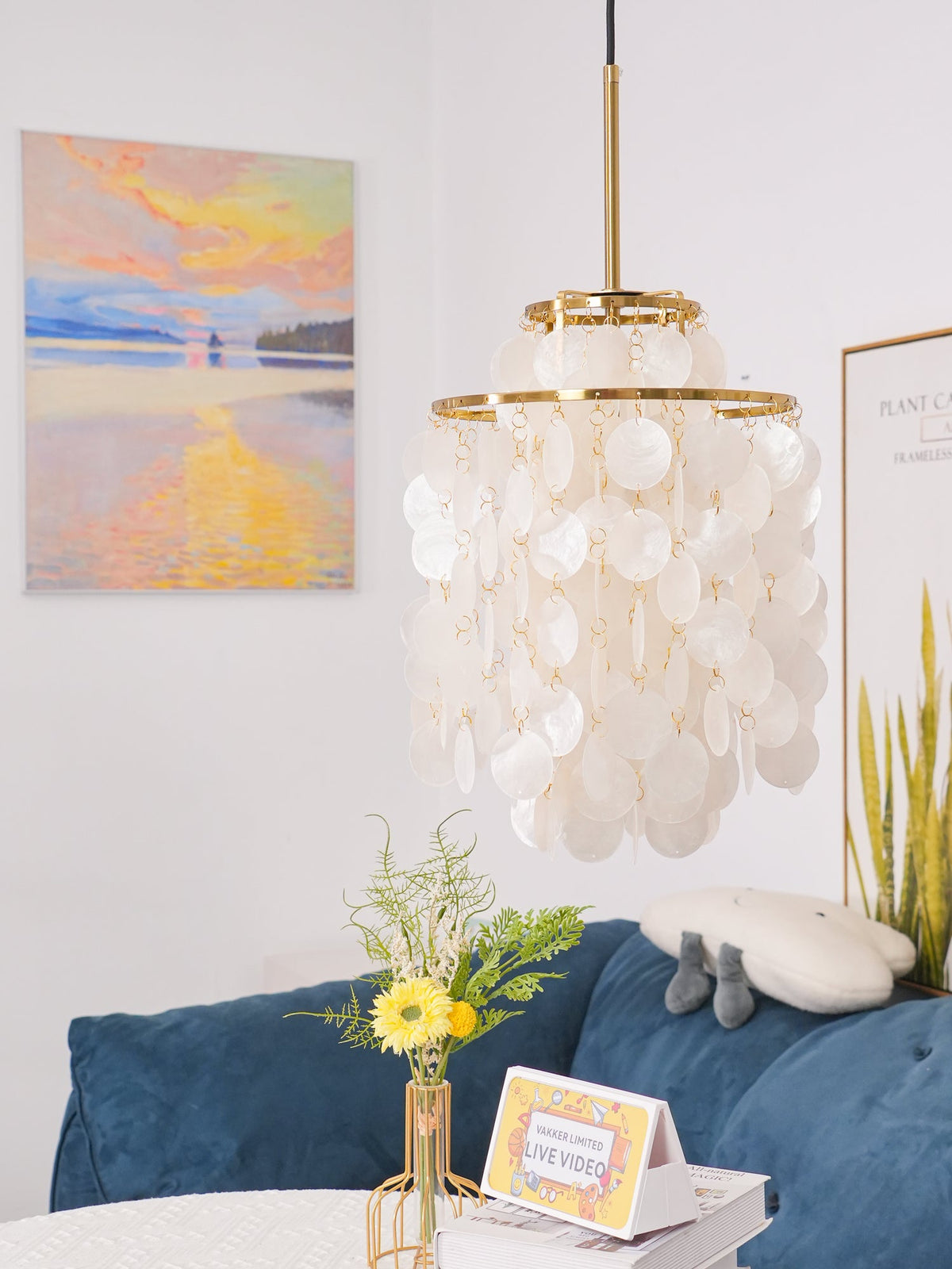 COQUILLE Tiered Shell Chandelier