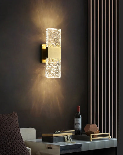 Vega Wall Lamp