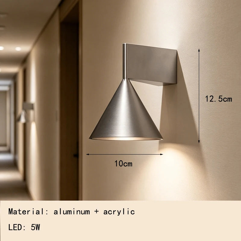 STILETTA Minimalist LED Wall Light