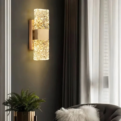 Vega Wall Lamp