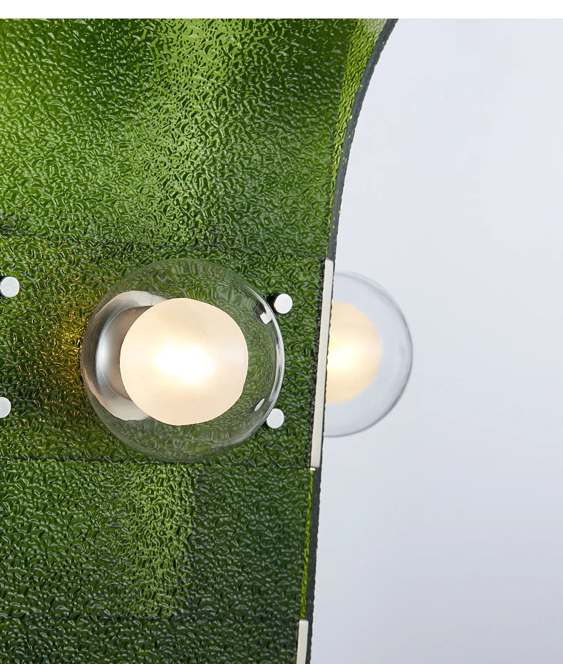 Verdura Luxe Wall Lamp