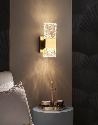 Vega Wall Lamp
