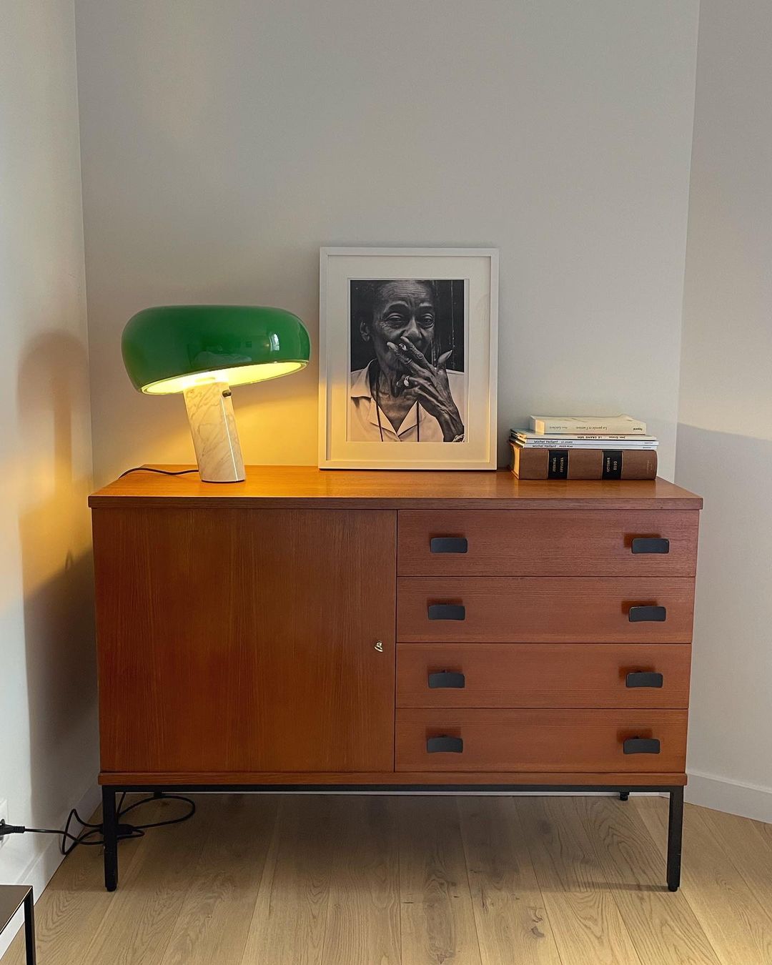 Luna Marble Lamp – Italian Carrara Marble Designer Table Lamp