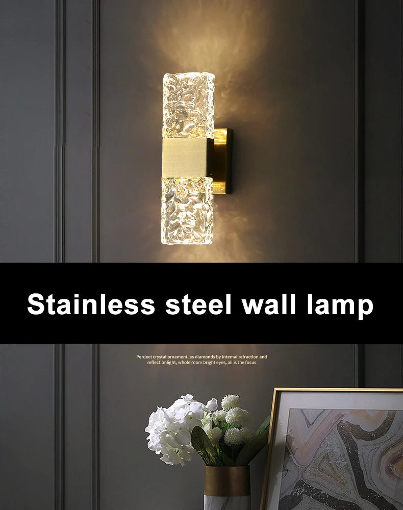 Vega Wall Lamp