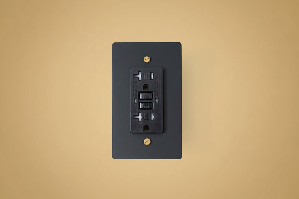The Brass Outlet ( 1-gang)