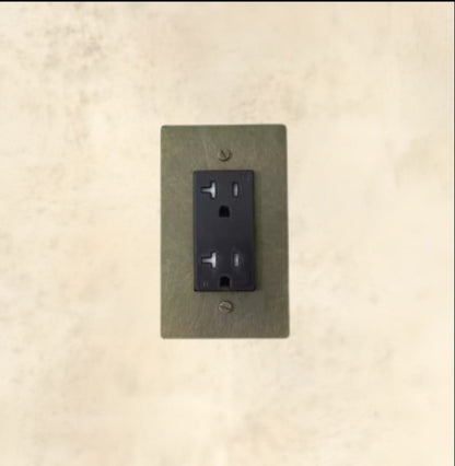 The Brass Outlet ( 1-gang)