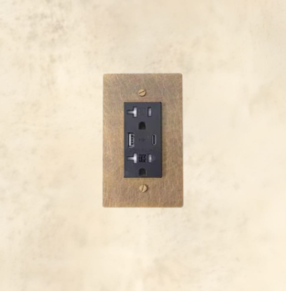 The Brass Outlet ( 1-gang)