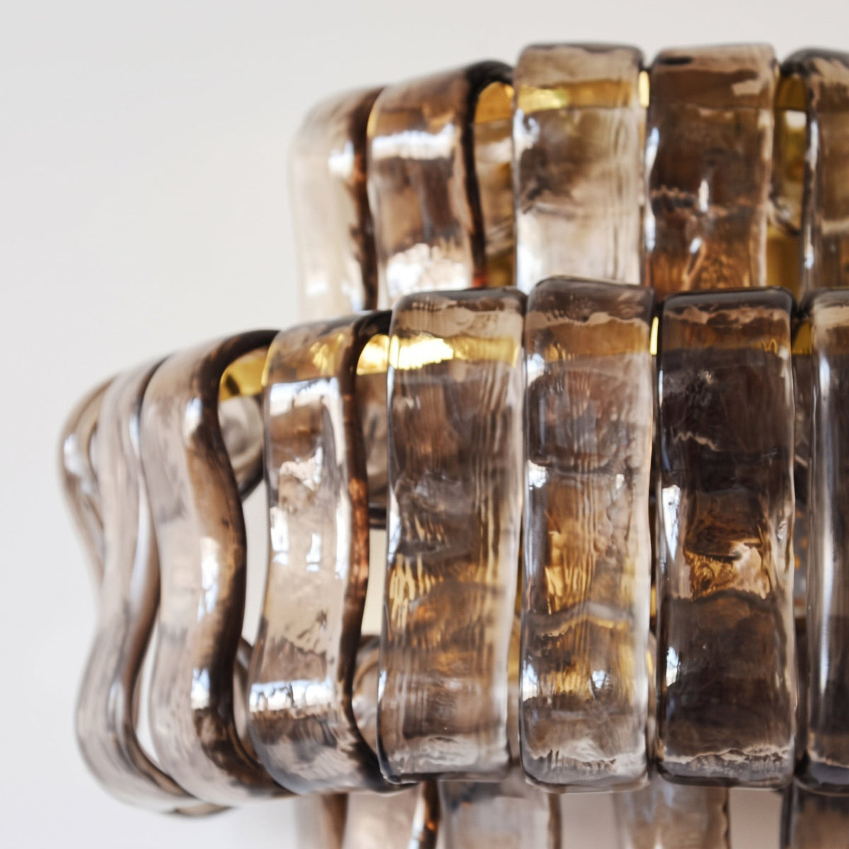 MUSCHIO Rippled Glass Wall Sconce