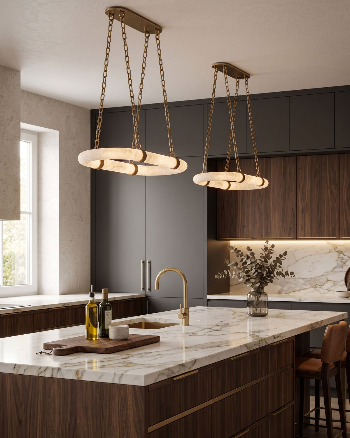 NUVOLA Floating Alabaster Linear Chandelier